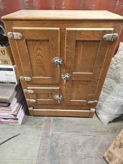 1900s Wood Ice Box
