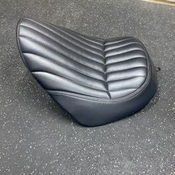Harley Softail Solo Seat 2018 & Up
