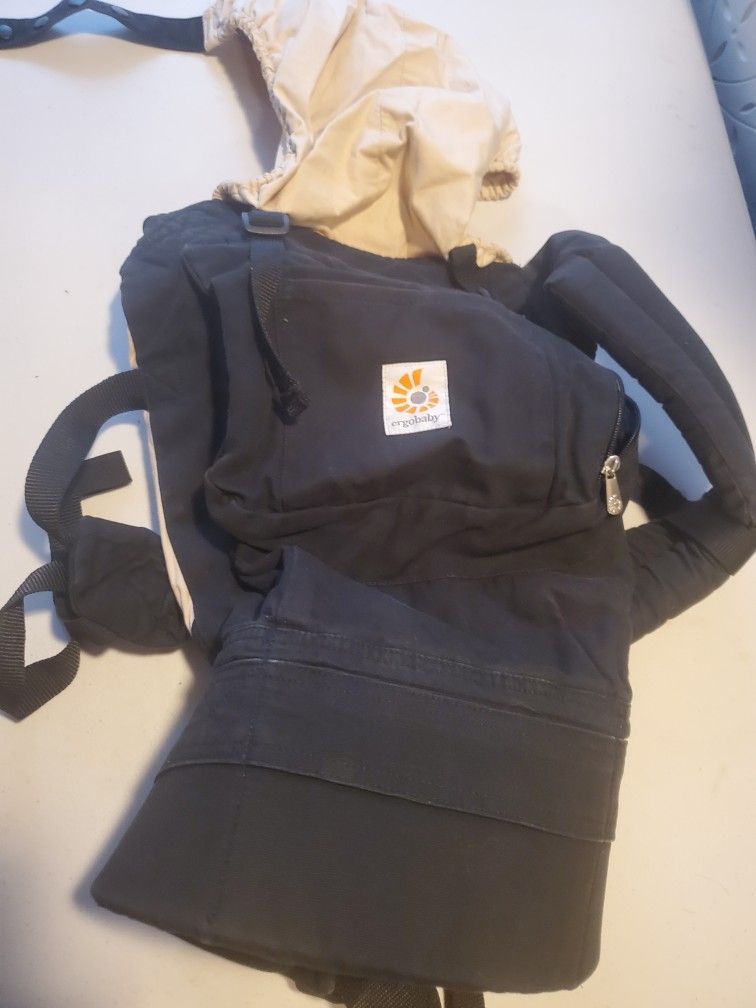 Ergo Baby Carrier Excellent Condition