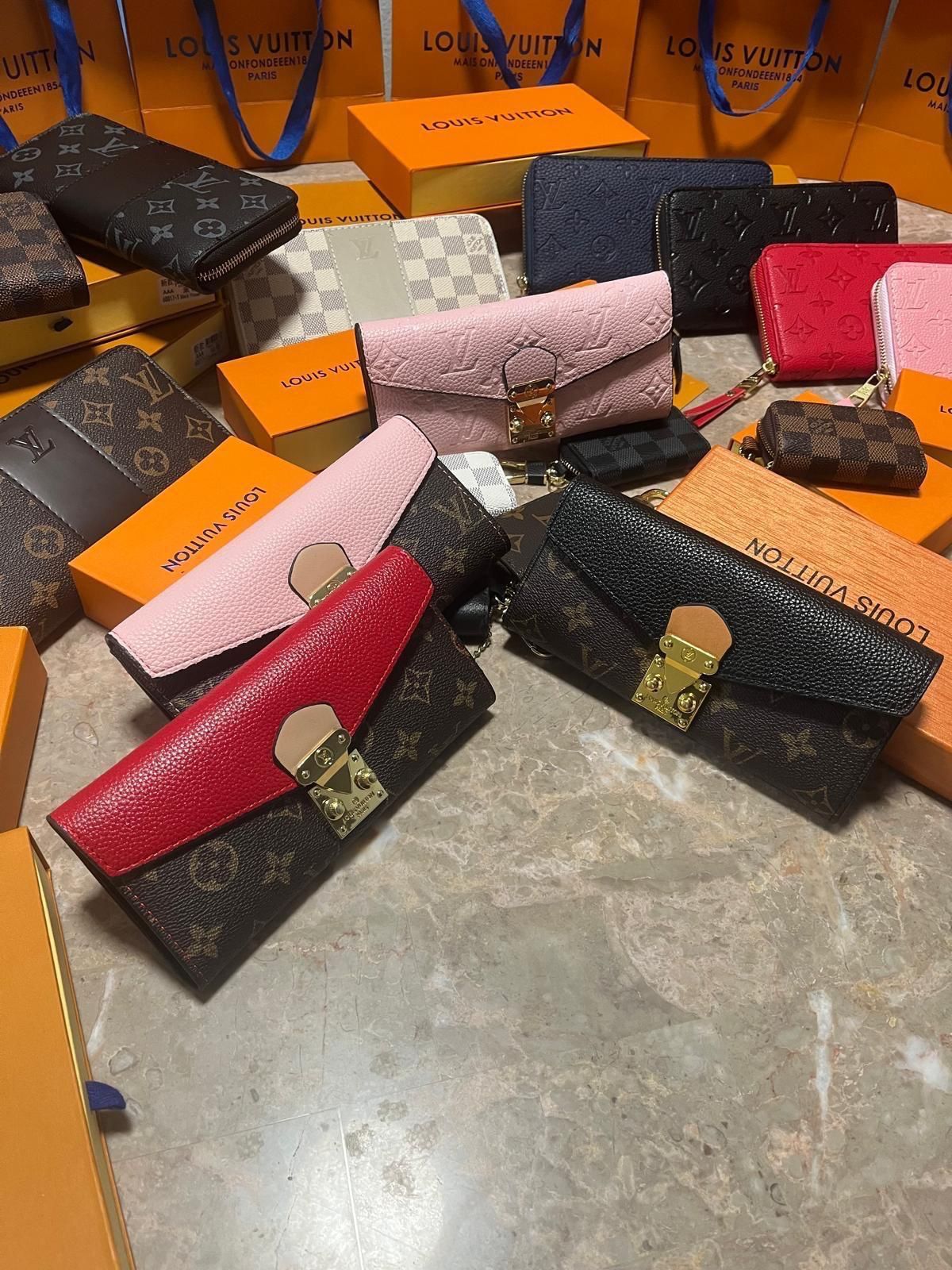Women’s Wallets 