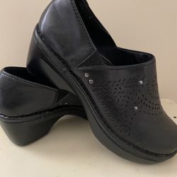 Umberto Raffini Black Leather Studded Clogs 