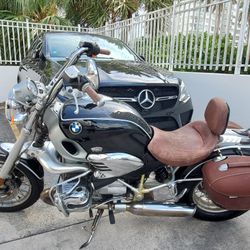 MOTORCYCLE BMW 1200 0NLY 3550 MILES ORIGINALNEW BATTERY AND SERVICE RUNS AND DRIVE GREAT ..