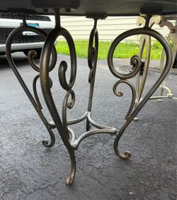 Unique table by artist Unique table by artist