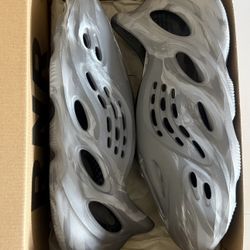 Brand New Adidas Yeezy FOAM RNR MX Granite Size 11 With🧾 