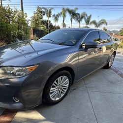 2014 Lexus Is S300h