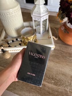 (NEW) Valentino Born In Roma EDT