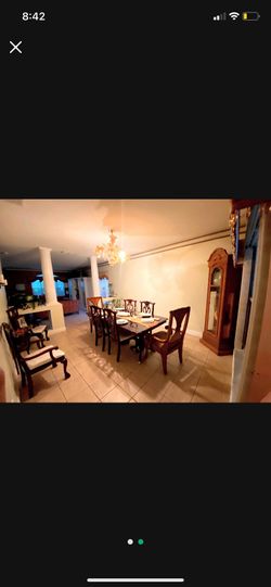 6 Chair Antique Dinning Room Set