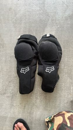 Fox knee and shin pads