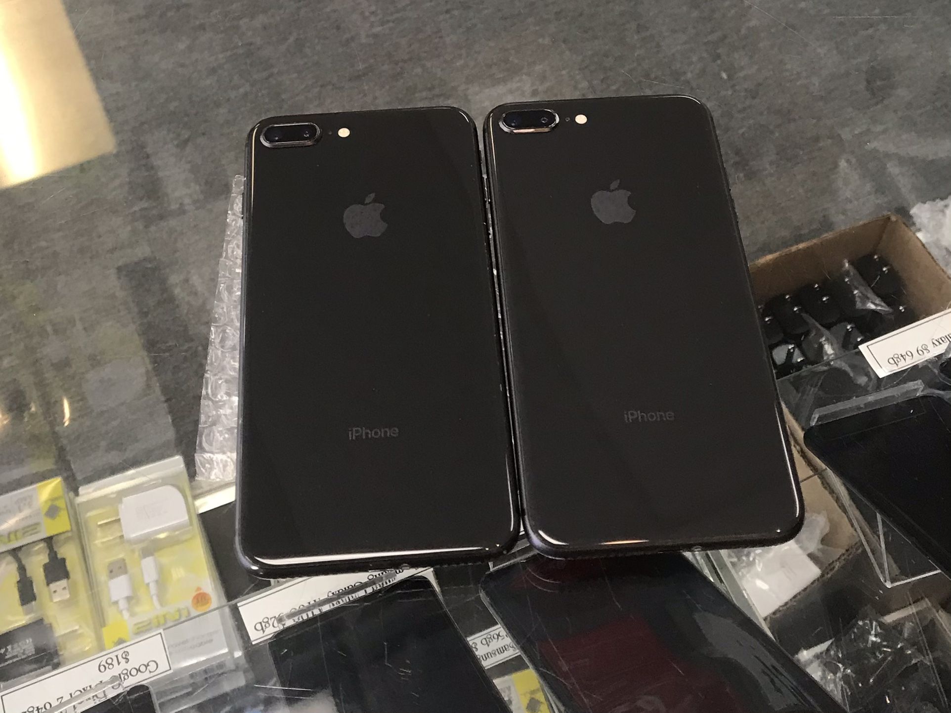 iPhone 8 Plus 256GB AT&T Cricket Only Excellent Condition $369 Each