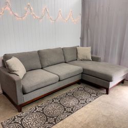 2-piece sectional gray couch - Free delivery