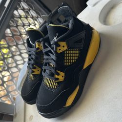 Jordan 4 