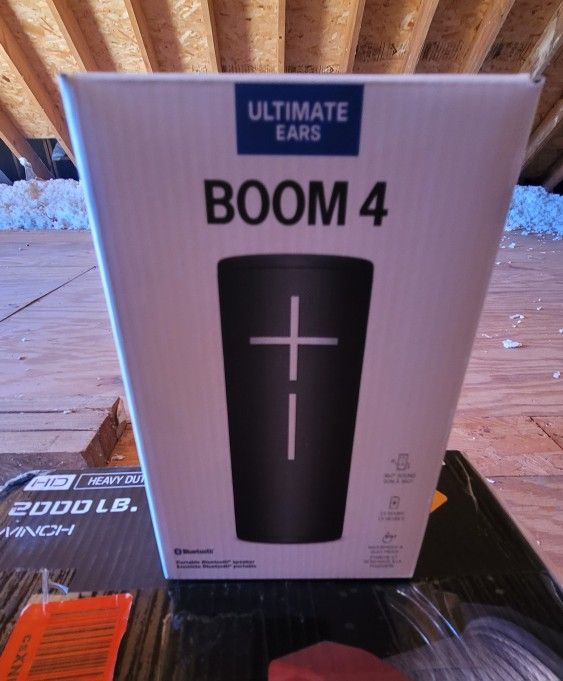 Boom 4 Speaker BRAND NEW