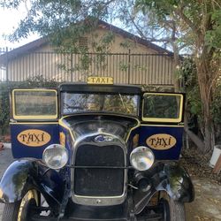 1920 Ford Taxi