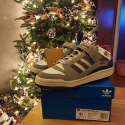 Adidas Forum Low Home Alone 2 Limited Edition Sneakers 9.5