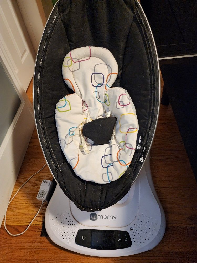4 Moms Chair