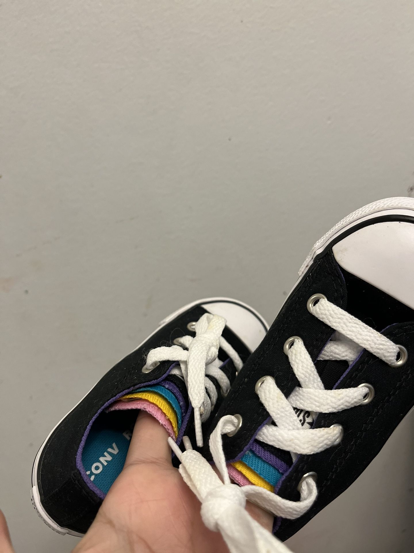 8c Converse