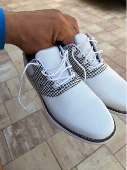 Golf shoes like new
