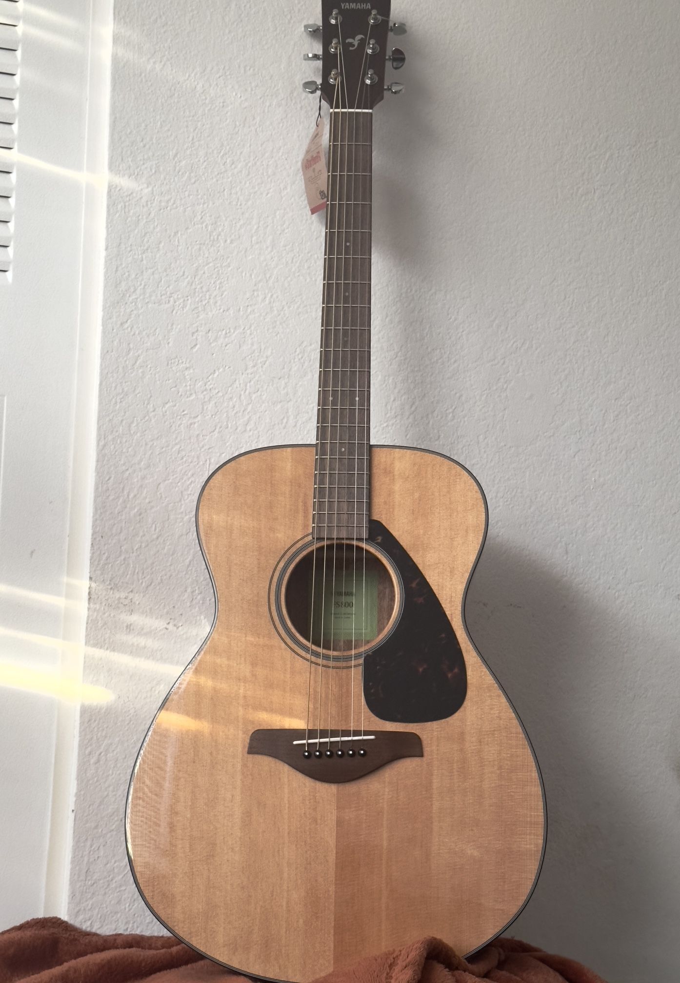 Yamaha FS800 Acoustic Guitar – Excellent Condition