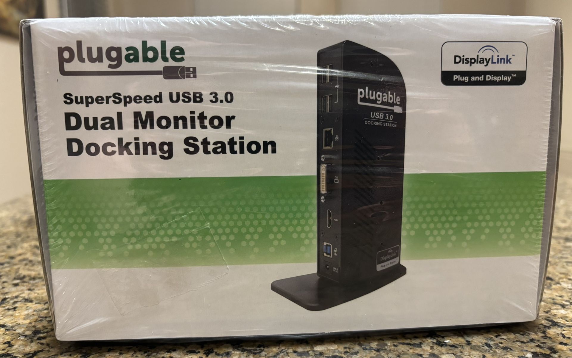 plugable SuperSpeed USB 3.0 Dual Monitor Docking Station