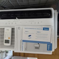 Midea Smart Window Air Conditioner – Used Twice, Like New! 12,000 BTU