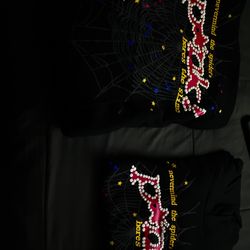 Selling sp5der hoodie (ONLY LEFT 1 !)
