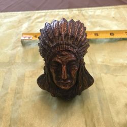 Collectible Figurines 