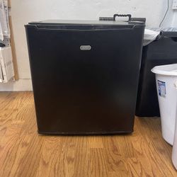 Small Refrigerator