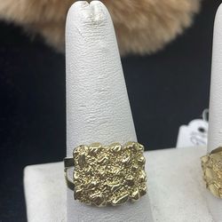 Gold nugget ring