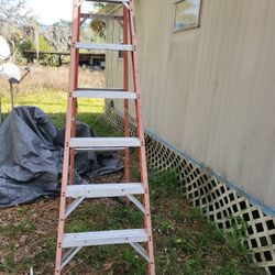 Warner 8ft Fiberglass Ladder 300lb.