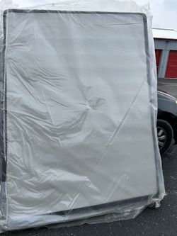 QUEEN BOX SPRING 