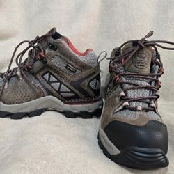 Redwing Irish Setter Waterproof Slip / Oil Resistant Safty Boots Women Size 7.5 MSRP $200 +