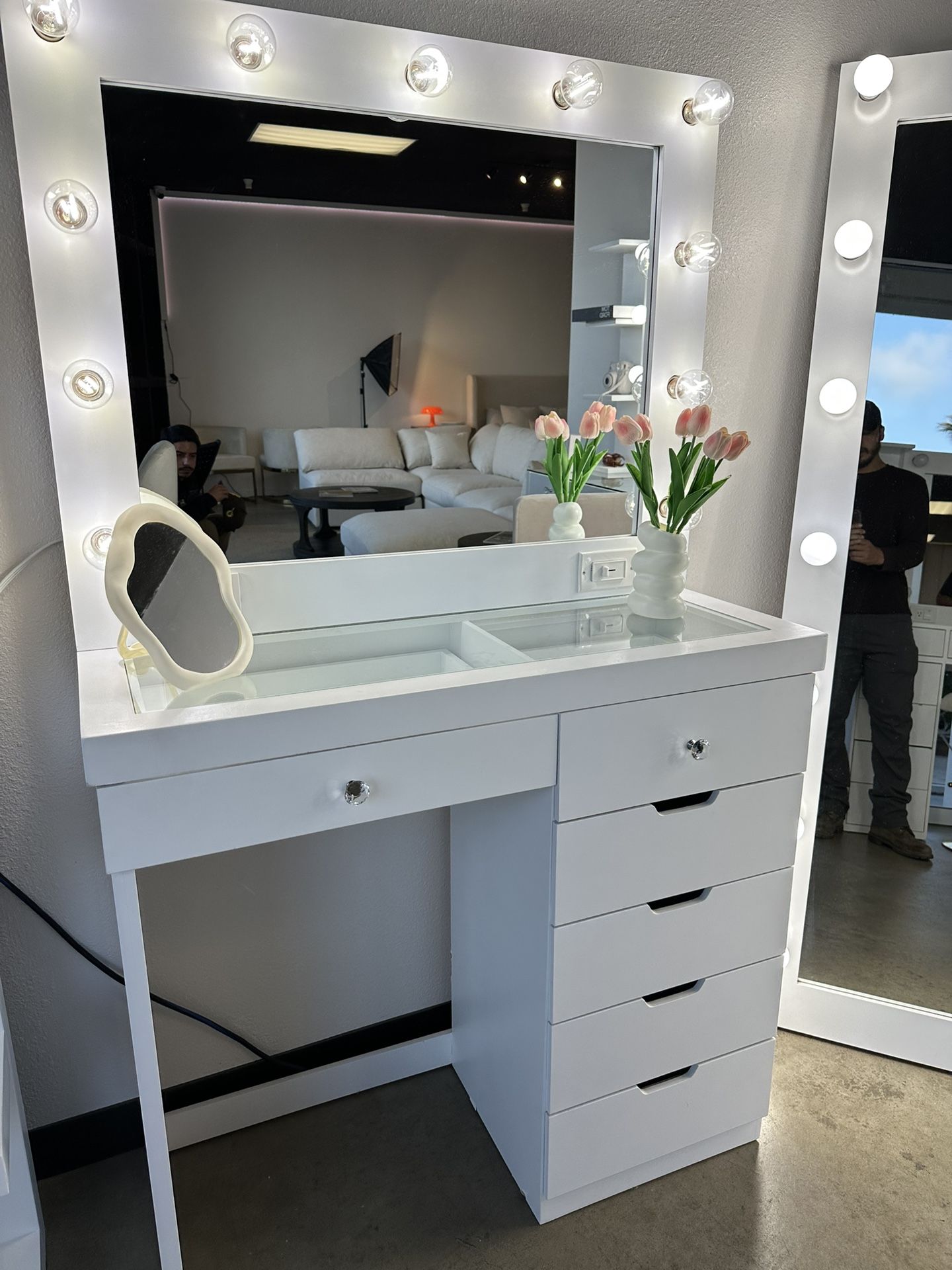 NEW Vanity Mirror & Table Desk Set for Make Up Room Organizer — Warehouse SALE Clearance