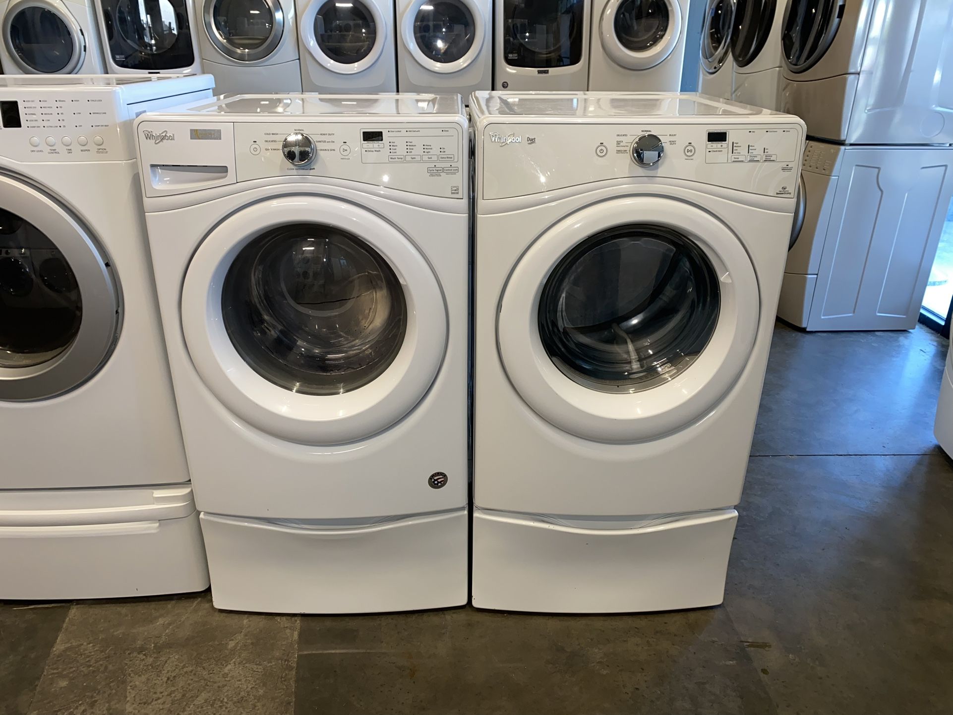 WHIRLPOOL XL CAPACITY WASHER DRYER ELECTRIC SET