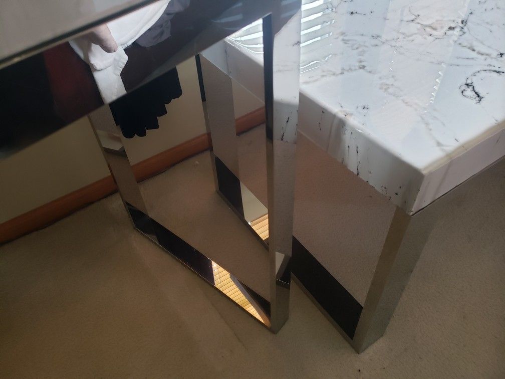 Marble White And Gray Epoxy Look Chrome 3 Piece Sofa Coffee Table With Two Tall Side Tables... Hand made epoxy marble look..renewed tops..never used
