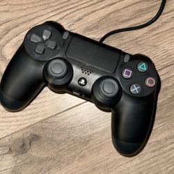 PS4 controller