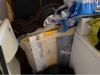 Big heavy dresser for sale with its mirror u can’t really see it because all the things in the way
