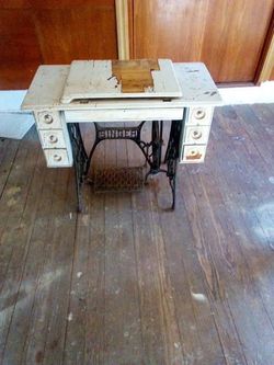 Vintage sewing table