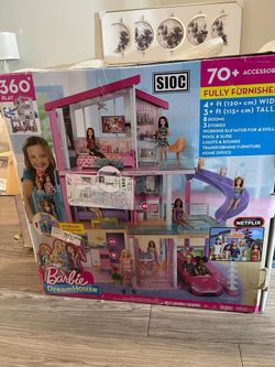 Barbie Dream House/ Casa De Barbie