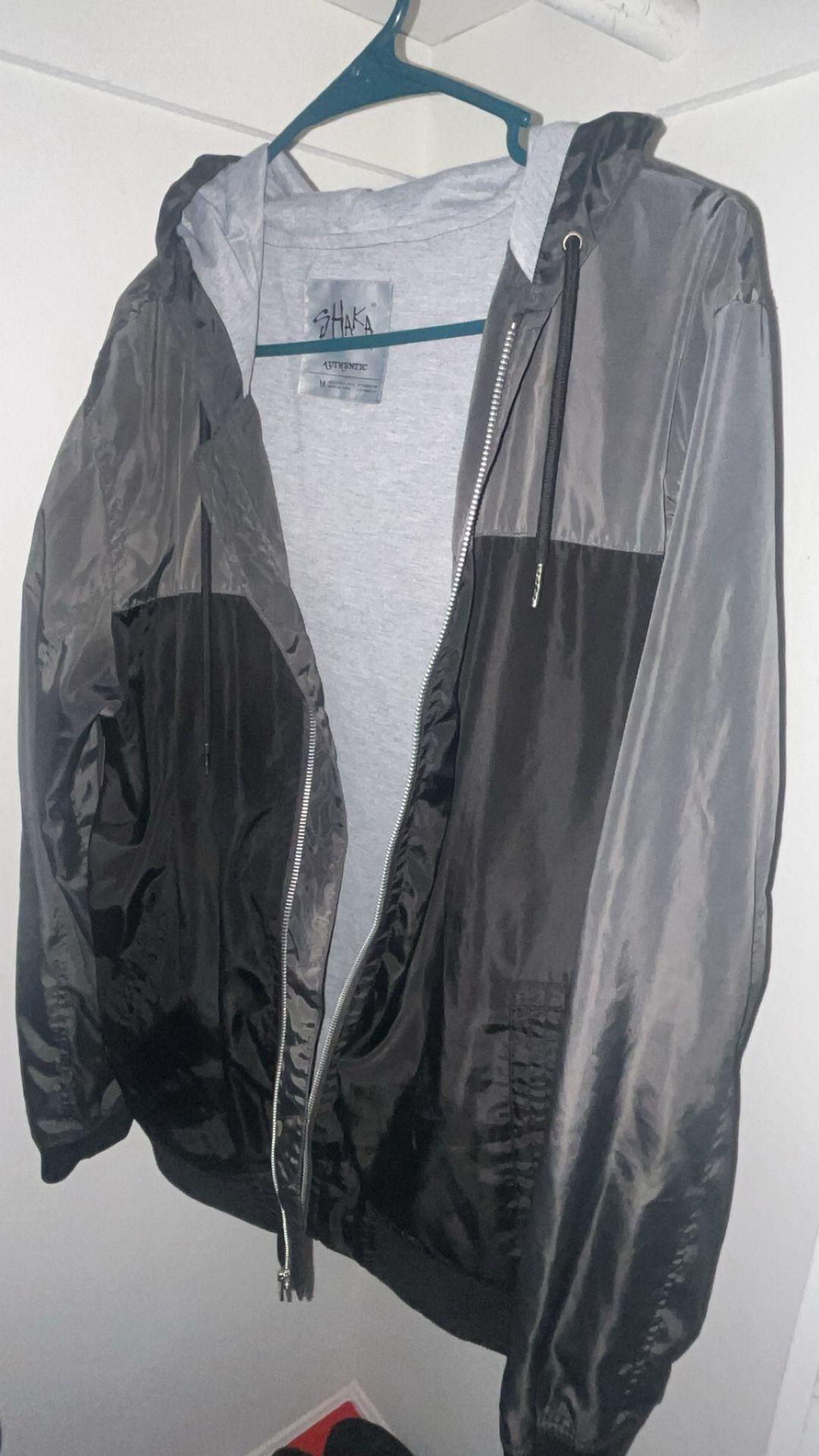 Shaka Authentic Medium Wind Breaker