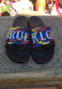 True religion slippers🔴🔶🔵🔥💯