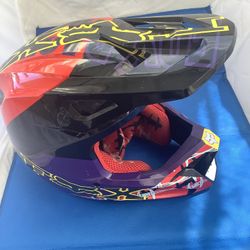FOX DIRTBIKE HELMET 