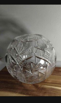 VINTAGE PINWHEEL CRYSTAL ROSE BOWL 8"