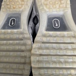 Men’s Size 9.5 Nike Shoes
