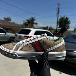Gucci Shoes 