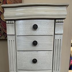 Standing Jewelry Armoire