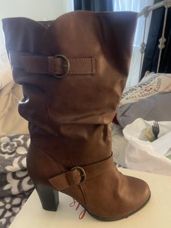 Boots Size 9