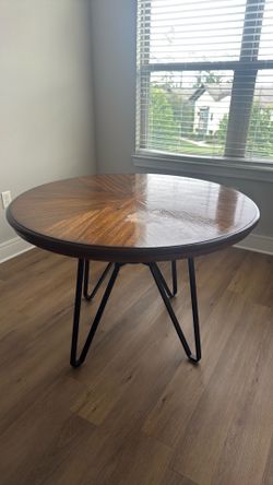 Round Dining Table