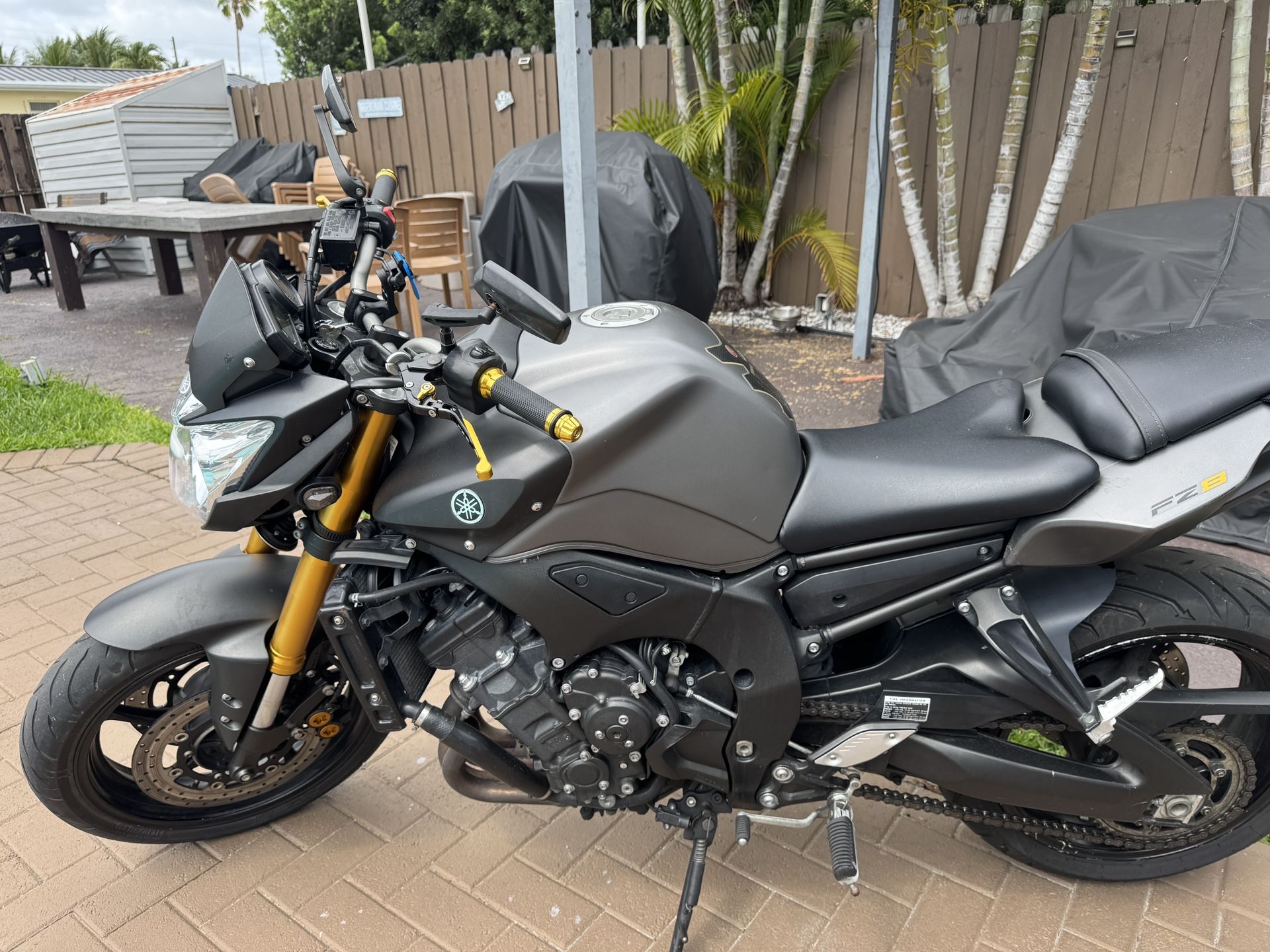 Yamaha Fz8