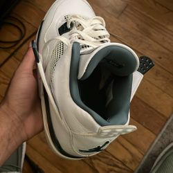 Air Jordan 4 Retro 'Oxidized Green' Size 8.5