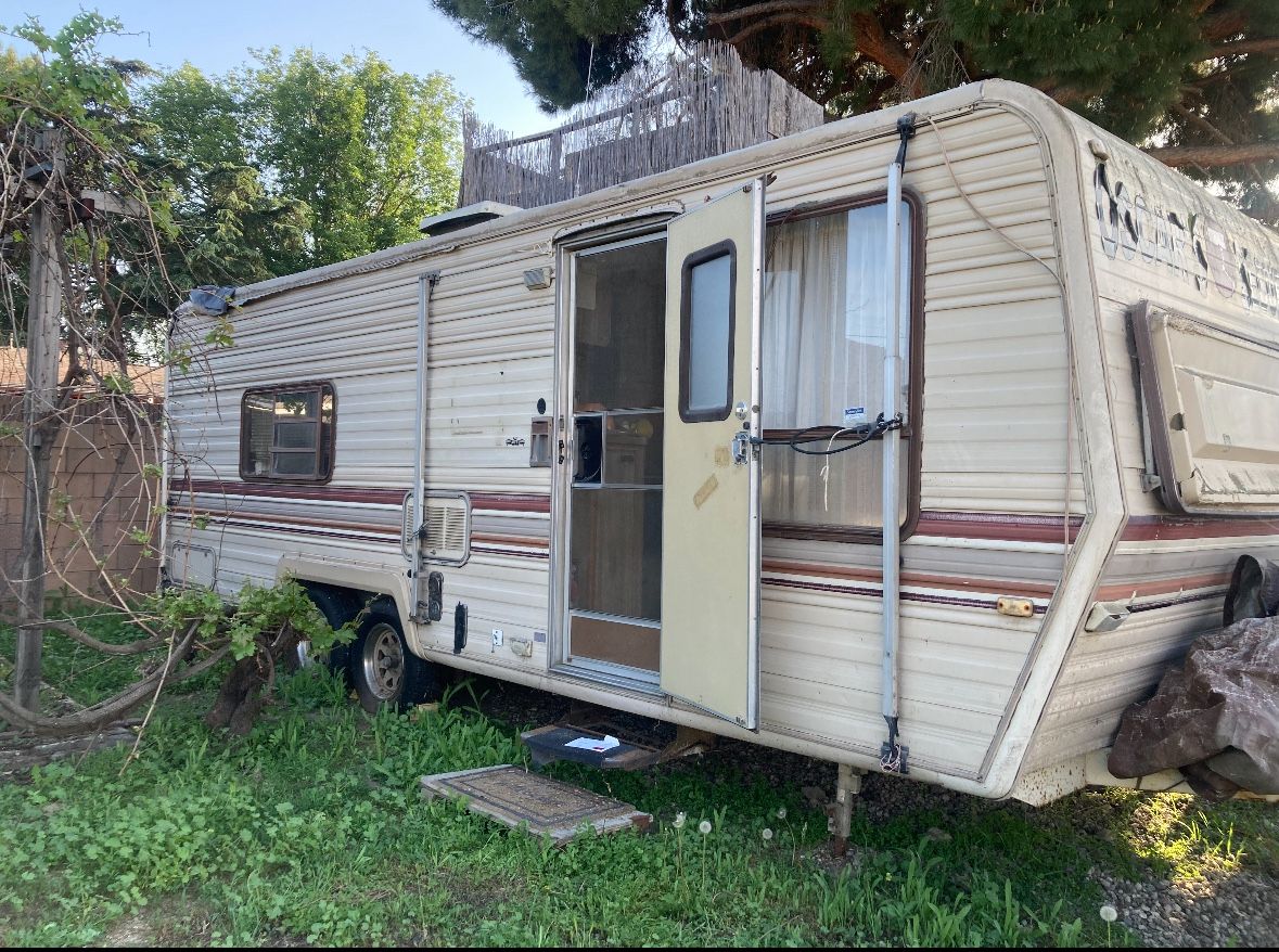 1985 RV  For Sale